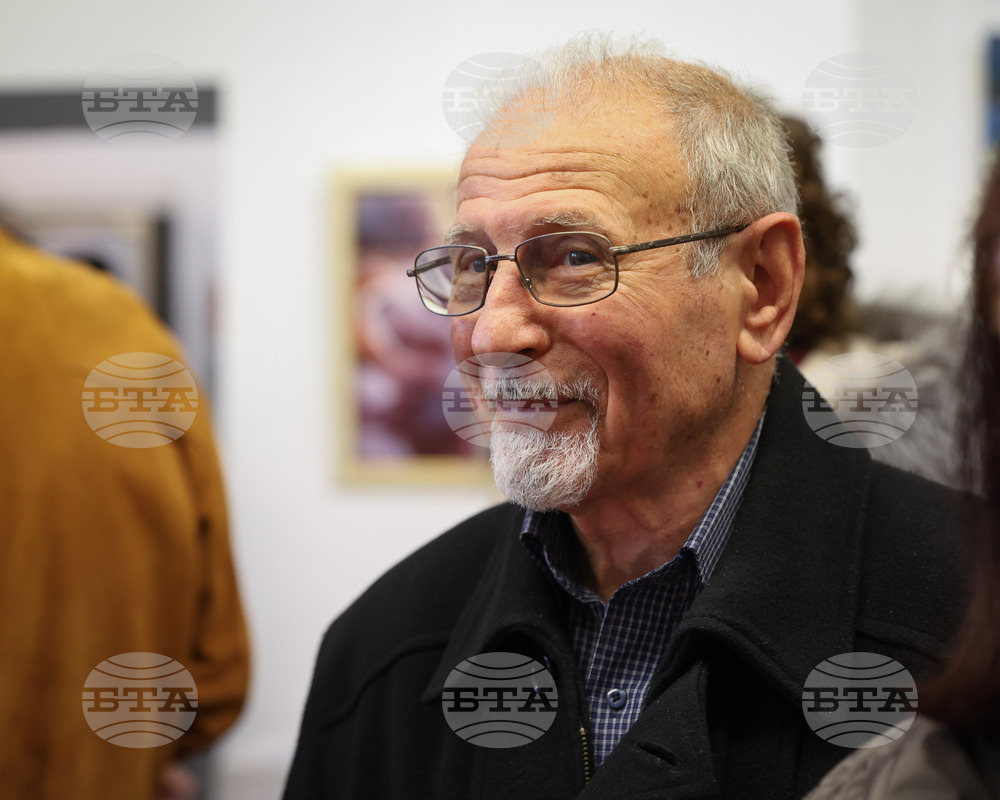 Бургас - Фоти Фотев - "Художник на годината" на Бургас - награда