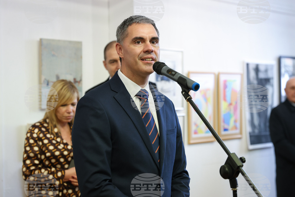 Бургас - Фоти Фотев - "Художник на годината" на Бургас - награда