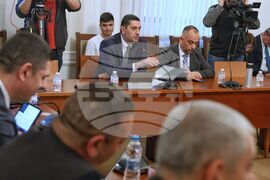 Народно събрание - Комисия по отбрана