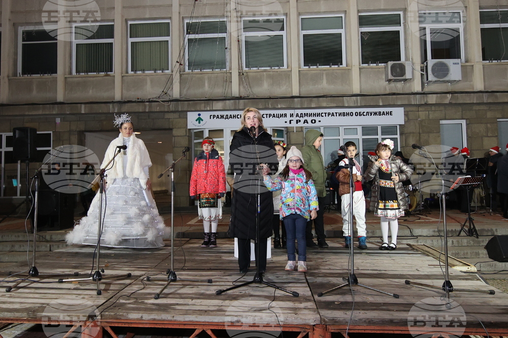 Габрово - коледна елха - светлини