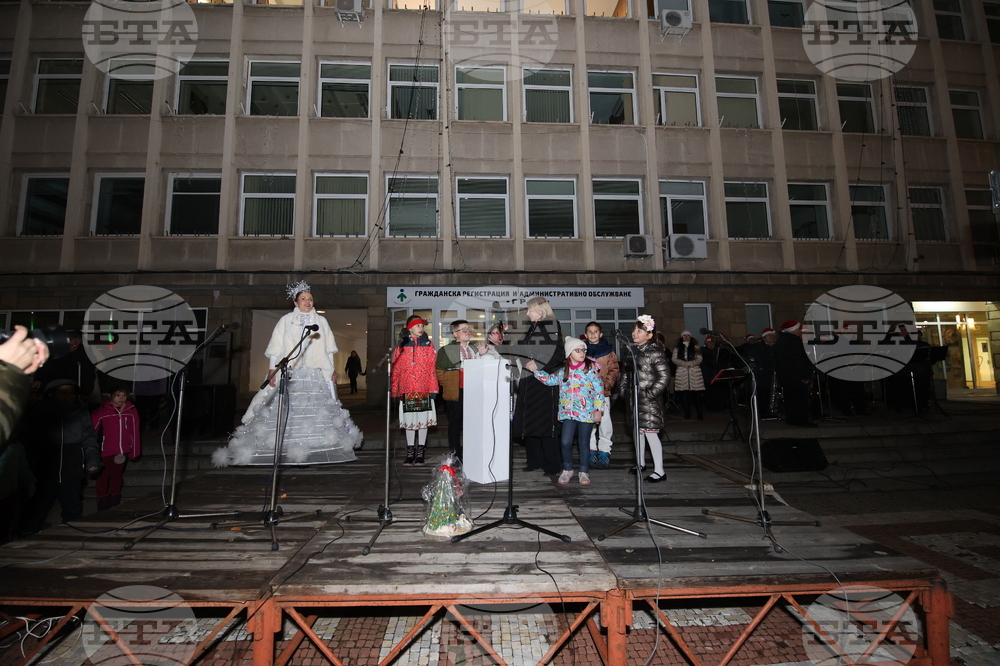 Габрово - коледна елха - светлини