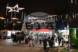 Разград - празнични светлини - коледна елха