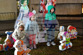 Разград - празнични светлини - коледна елха