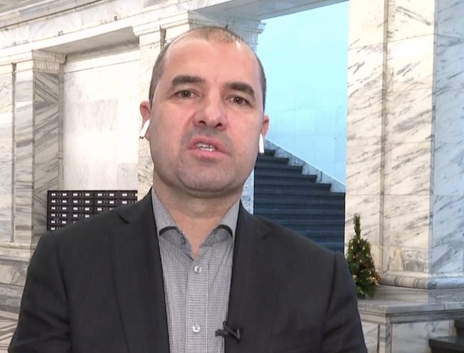 Деян Дечев: Искаме облагане на свръхпечалбите на банките