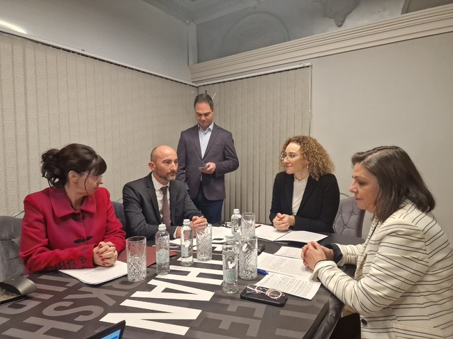 От 21 декември започва прием на заявления за ваучери за безплатни обучения за дигитални умения, съобщи министър Шалапатова