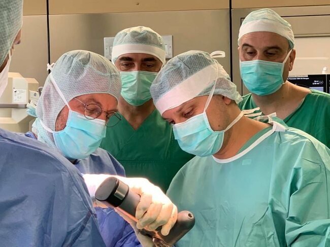 Болница "Сърце и Мозък" организира в Плевен научен форум за ортопеди от цялата страна с водещ специалист от Германия