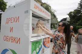 Йорданка Фандъкова - пункт - дрехи - събиране