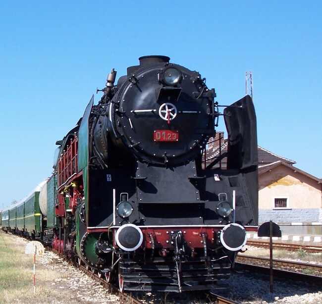 БДЖ организира Коледни пътувания с парен локомотив