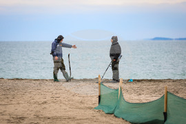 Бургас - плаж - металотърсачи