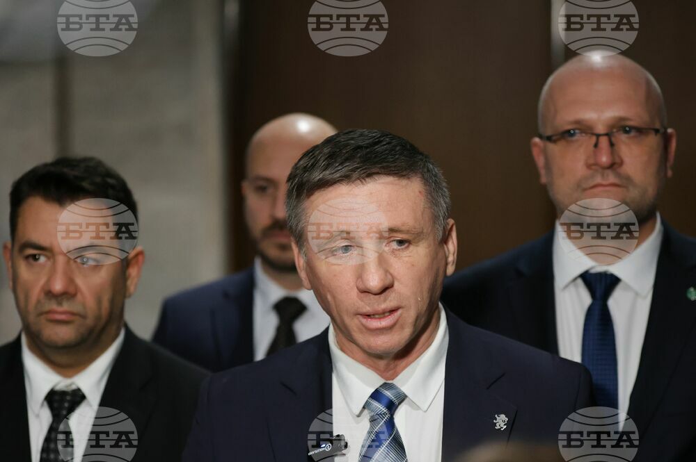 Парламент - Възраждане - брифинг