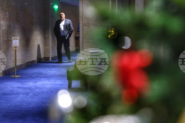 ГЕРБ възобновява преговорите за кабинет с "Има такъв народ" и "БСП – Обединена левица", потвърждават и номинацията на Росен Желязков за премиер