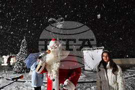 Исперих - коледно дръвче - светлини