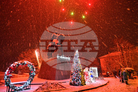 Исперих - коледно дръвче - светлини