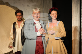 Бургас - Драматичен театър "Адриана Будевска" - "Училище за бащи"