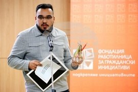 „Валя Крушкина - журналистика за хората“ - награди - Михаил Мишев