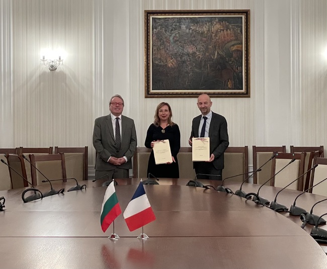 ИСС подписа споразумение за сътрудничество със Съвета на Франция