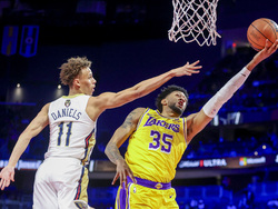 Pelicans Lakers Basketball