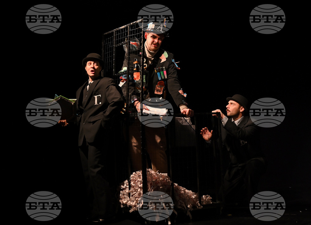 Монтана - театър - премиера