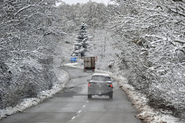 Село Малък Поровец - зима - обстановка