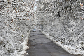 Село Малък Поровец - зима - обстановка