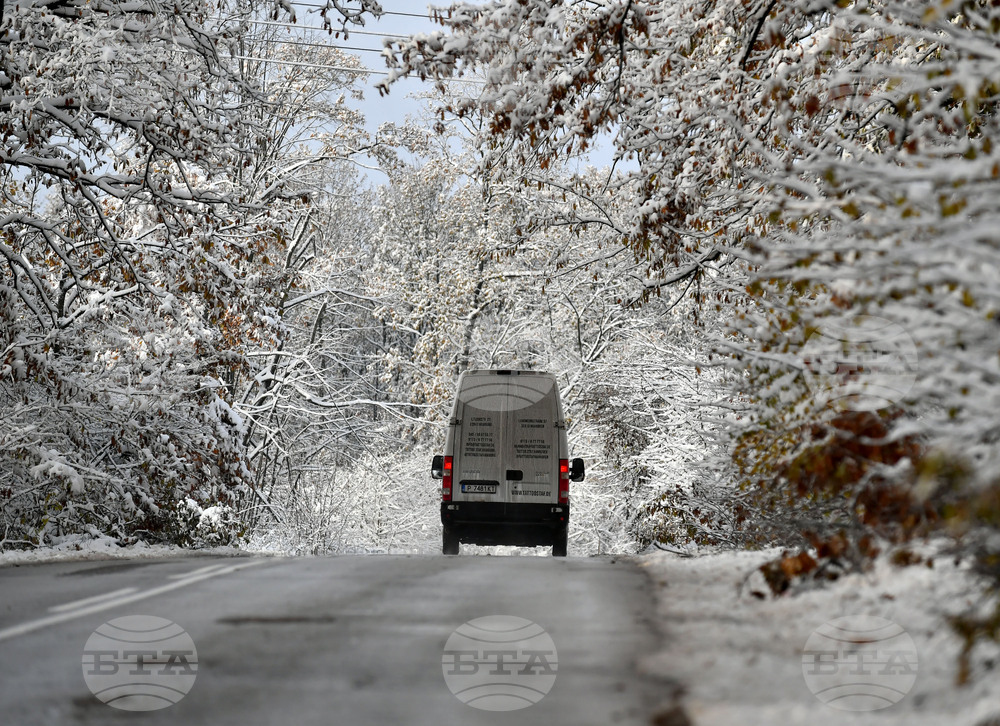 Село Малък Поровец - зима - обстановка