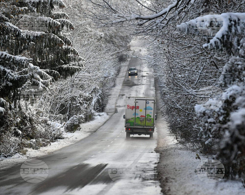 Село Малък Поровец - зима - обстановка