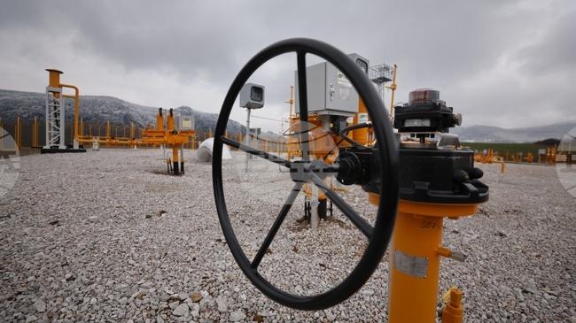 Унгария и Словакия искат да транспортират руски петрол през Хърватия, съобщи хърватският министър на икономиката