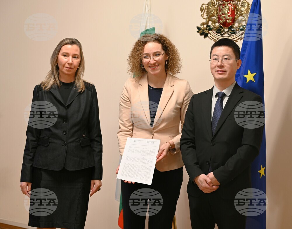 Labour Minister Signs Memorandum of Cooperation for IT Skills Trainings for Unemployed