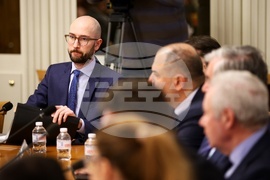 Парламент - Комисия по бюджет и финанси - заседание