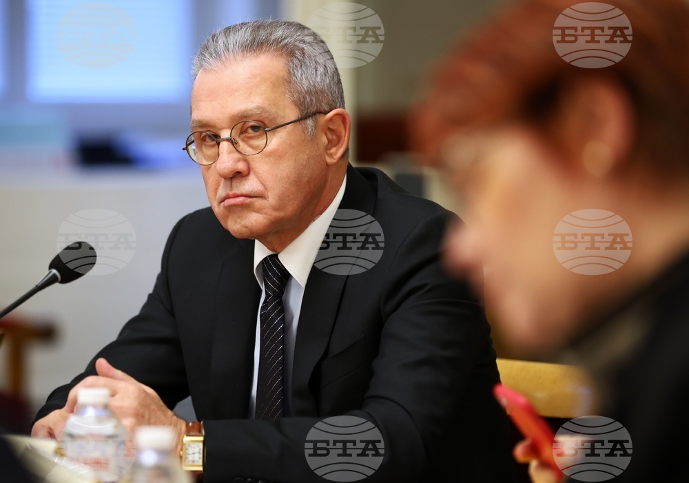 Парламент - Комисия по бюджет и финанси - заседание