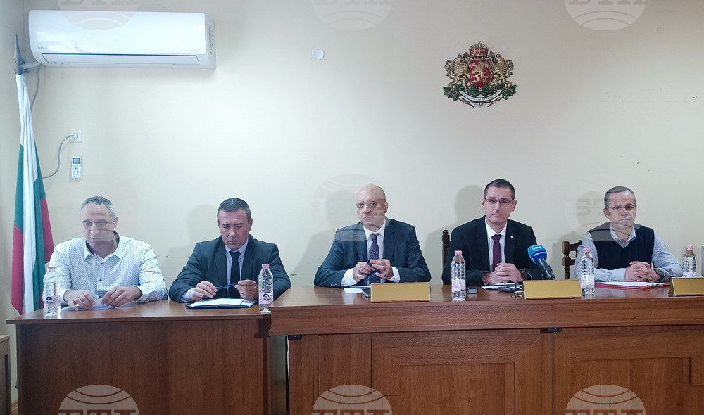 Прокуратура на Република България: Разкрита е организирана престъпна група, специализирана в трафик на български граждани и нелегални мигранти