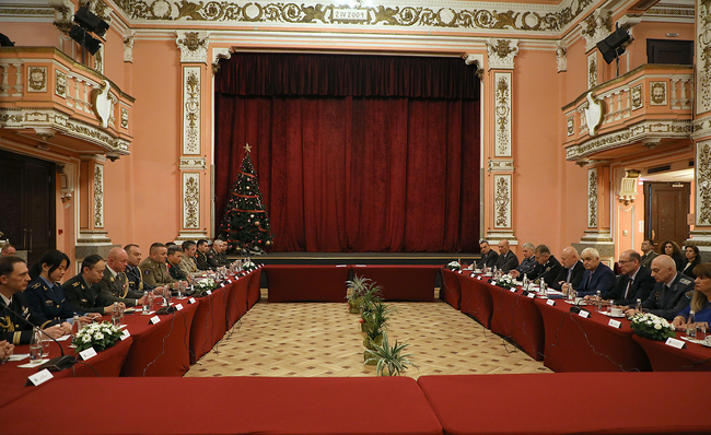 Ръководството на Министерството на отбраната проведе среща с Корпуса на военните аташета, акредитирани във и за Република България