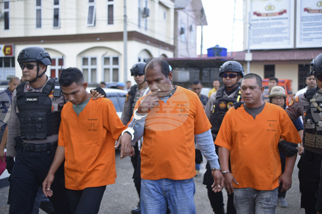 Индонезийската полиция задържа 12 души за трафик на деца