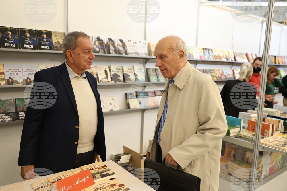 Международен панаир на книгата - щанд на „Хермрес“ - Христо Добротинов