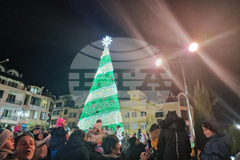 Петрич - коледни светлини