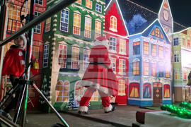 Петрич - коледни светлини