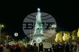 Казанлък - коледна елха - светлини