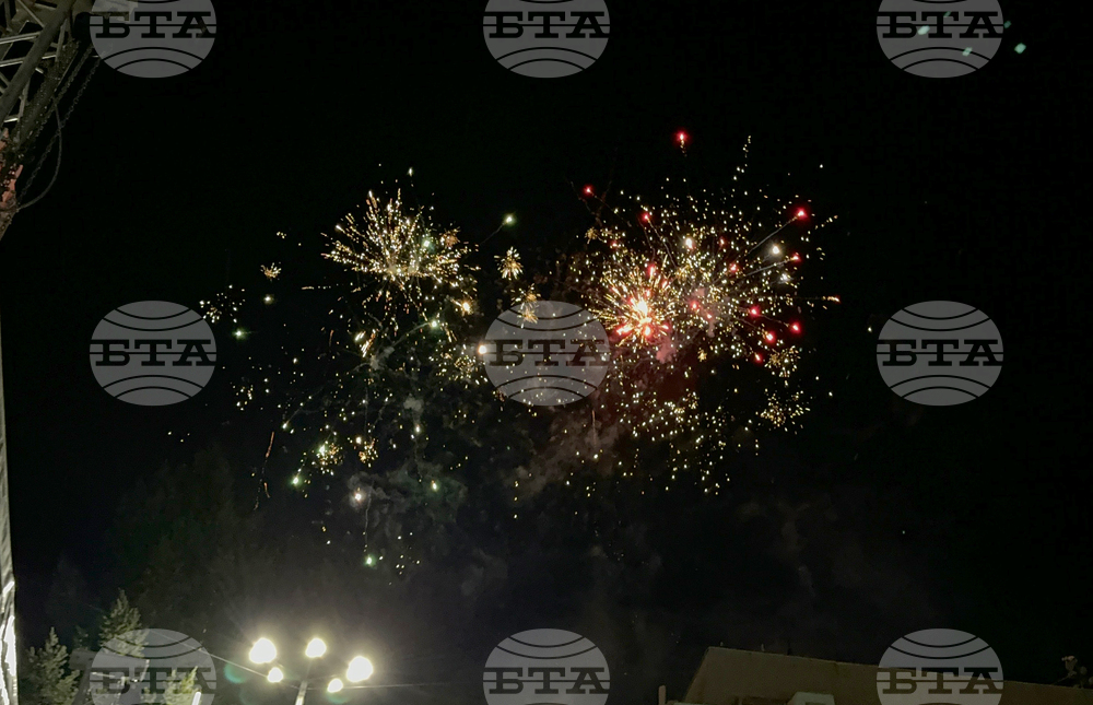 Казанлък - коледна елха - светлини