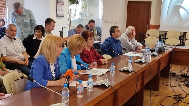  Омбудсманът се обяви срещу скока на цените на парното, топлата вода и тока от 1 юли 