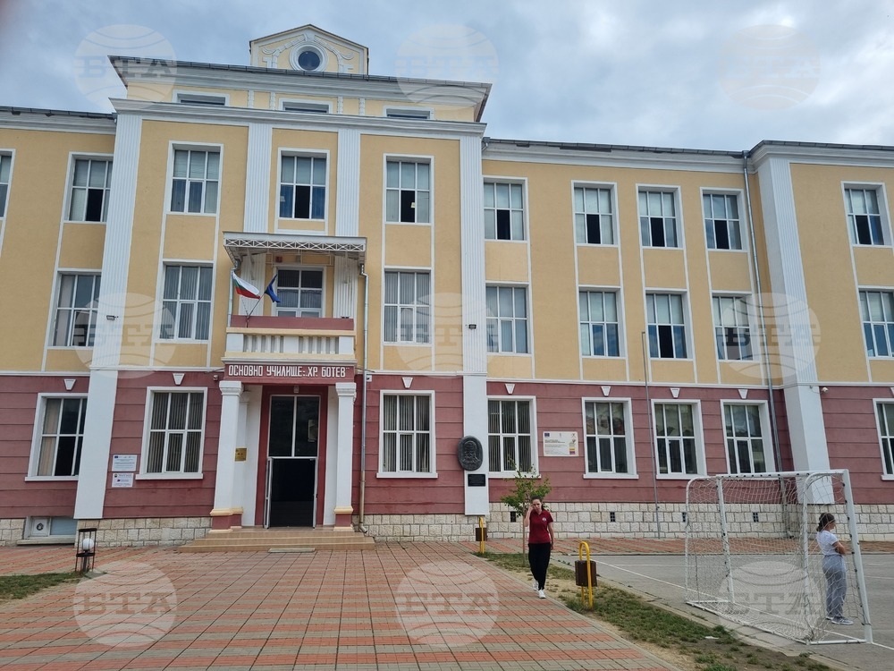 След първото класиране в Търговище свободните места за първи клас са 49
