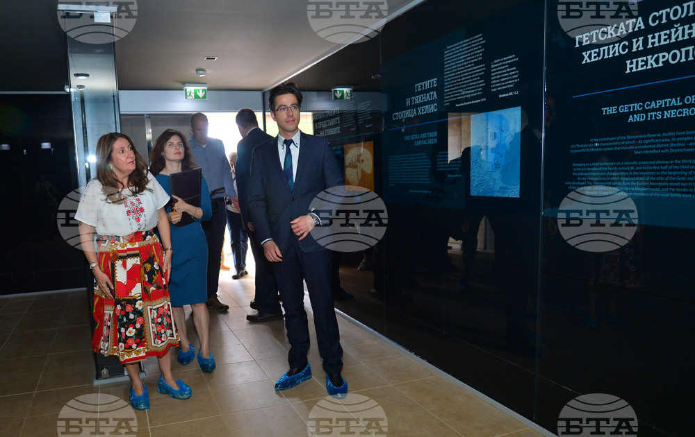 Село Свещари - Тракийска царска гробница - откриване