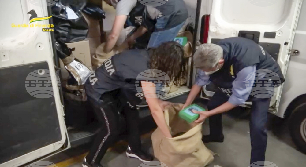 Италианската полиция арестува 384 души и конфискува 1,4 тона наркотици 