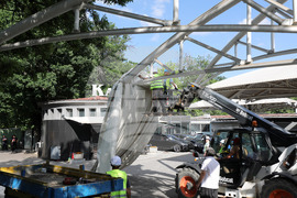 Автокъща Капитолия - премахване