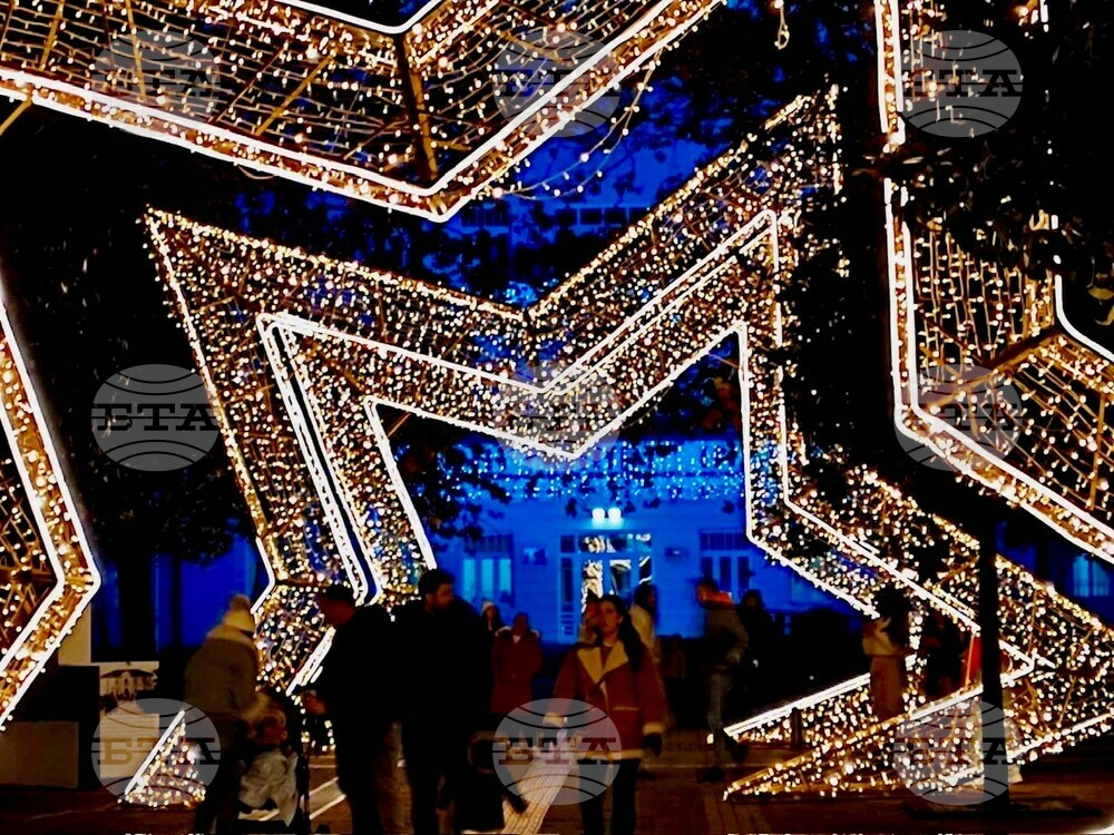 Новогодишният базар на открито в Подгорица привлича посетители