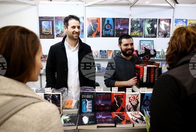 Международен панаир на книгата - щанд на издателство Vision Books - Емил Минчев - Николай Пеев