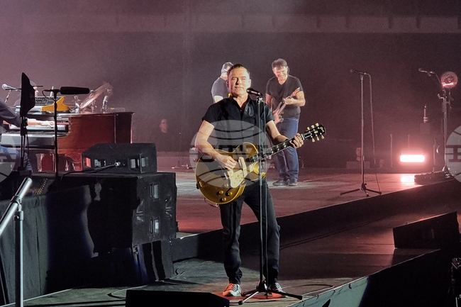 Bryan Adams to Perform in Sofia on April 29