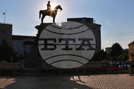 Паметник на цар Освободител - слънце - залез