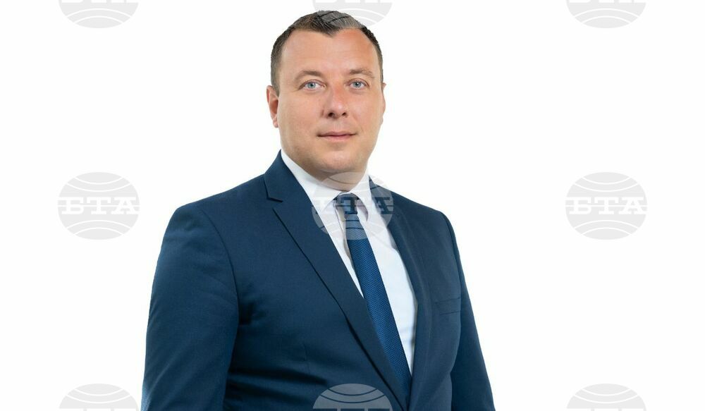 Петър Петров от "Възраждане": Според Венецианската комисия предложените конституционни промени са неграмотни и комични
