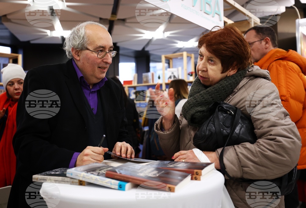 Международен панаир на книгата - щанд на „Жанет 45“ - Тони Николов