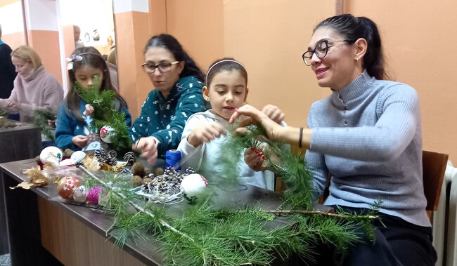 Община Каварна: Коледна работилничка за родители и деца отвори врати в ОДК